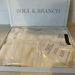 Boll & Branch Signature Hemmed Pillowcase Set White Standard Size in Box NWT